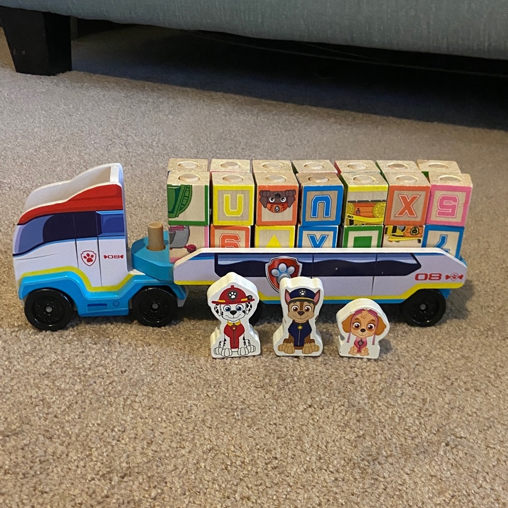 Melissa & Doug - Paw Patrol Colorful Alphabet Truck with Characters